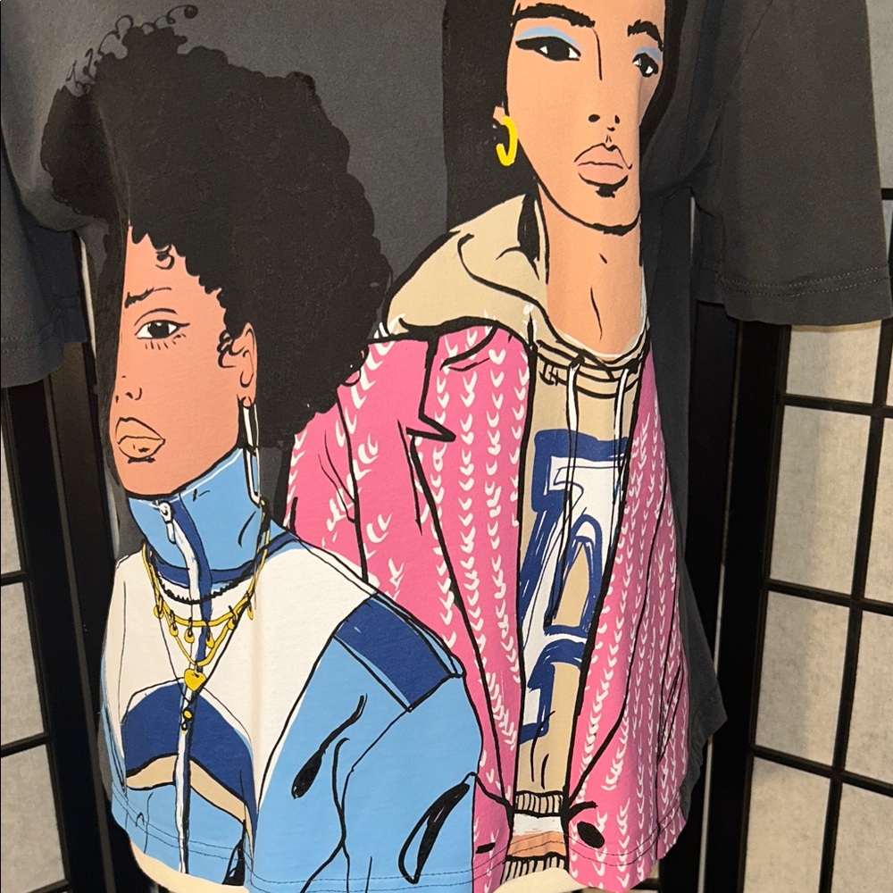 Zara Women's Graphic Tee - Gray, Pink, Blue - Picture 5 of 12